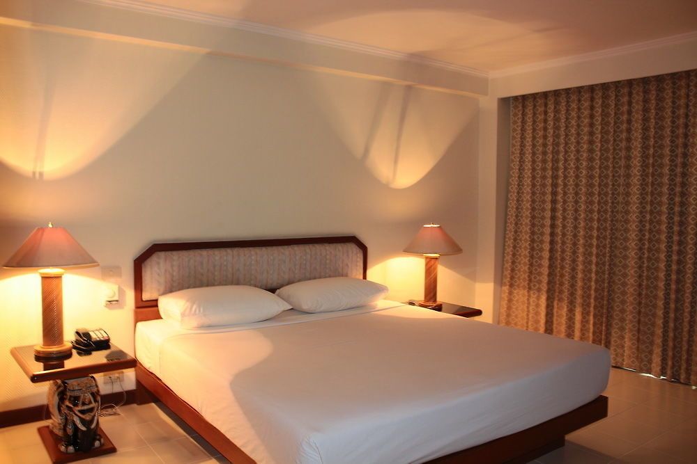 อพาร์ตโฮเทล The Monaco Pattaya