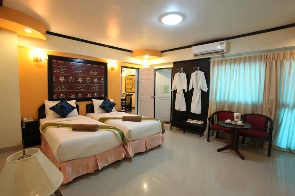 โรงแรม โรงแรมโฮม พัทยา Pattaya