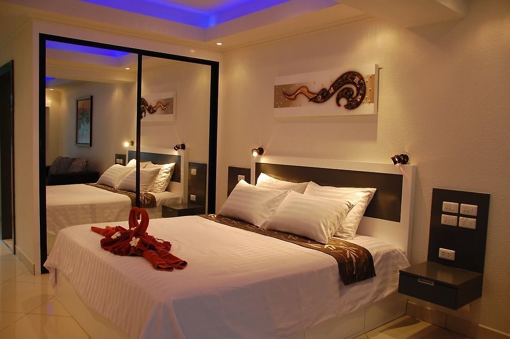 Sirikarn & Luxury โรงแรม Pattaya