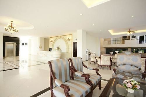 โรงแรม Lk Premier
