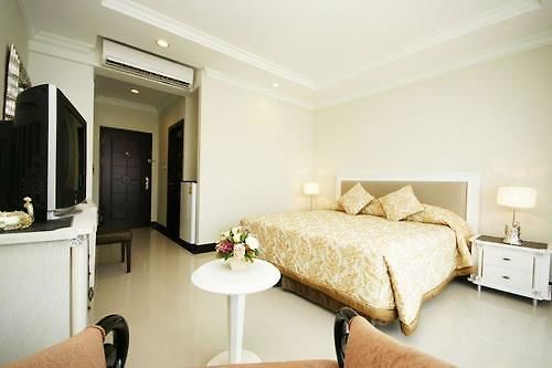 โรงแรม Lk Premier