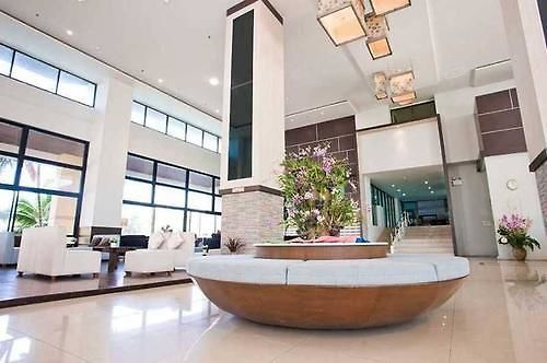 R-con Wongamat โรงแรม