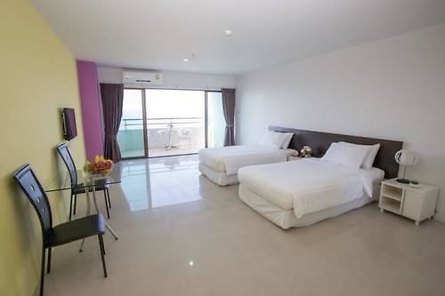 โรงแรม R-con Wongamat 4*