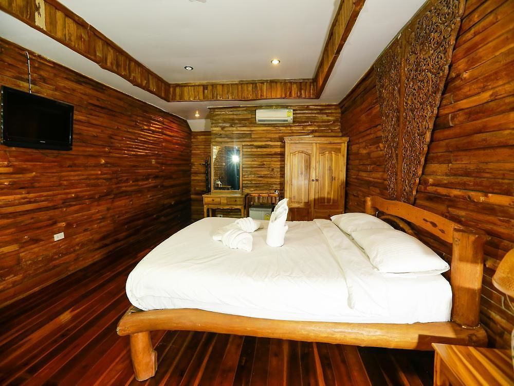 Deeden โรงแรม
