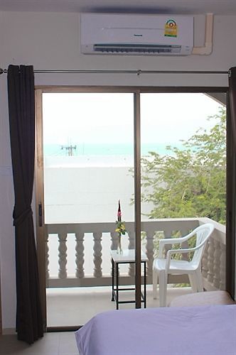 โรงแรมพำนักรับรอง Honey Pattaya