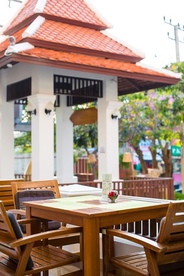 โรงแรม ไอยรา พาเลส 5*