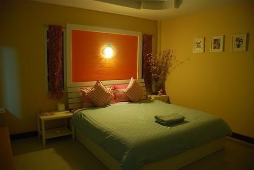 โรงแรม Baan Im Em 2*