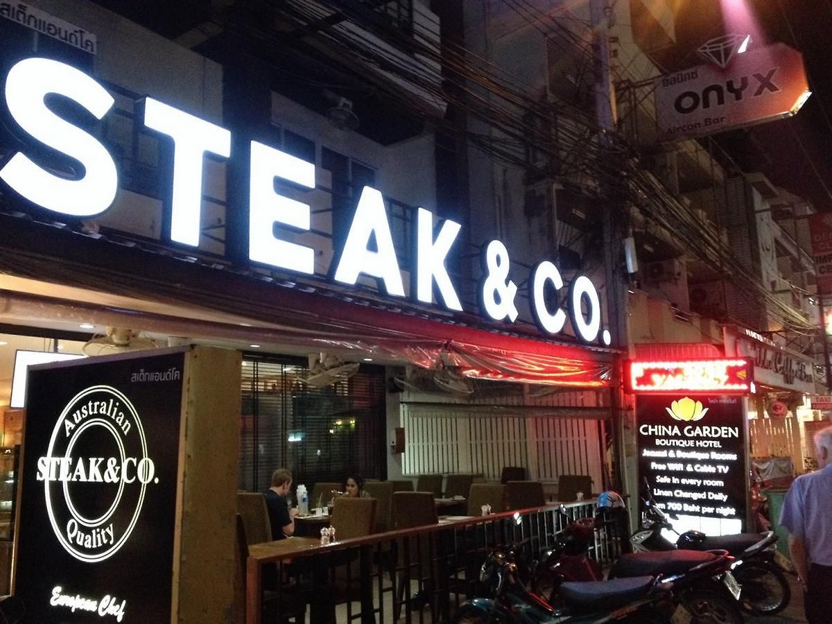 โรงแรม Steak And Co. Boutique Pattaya