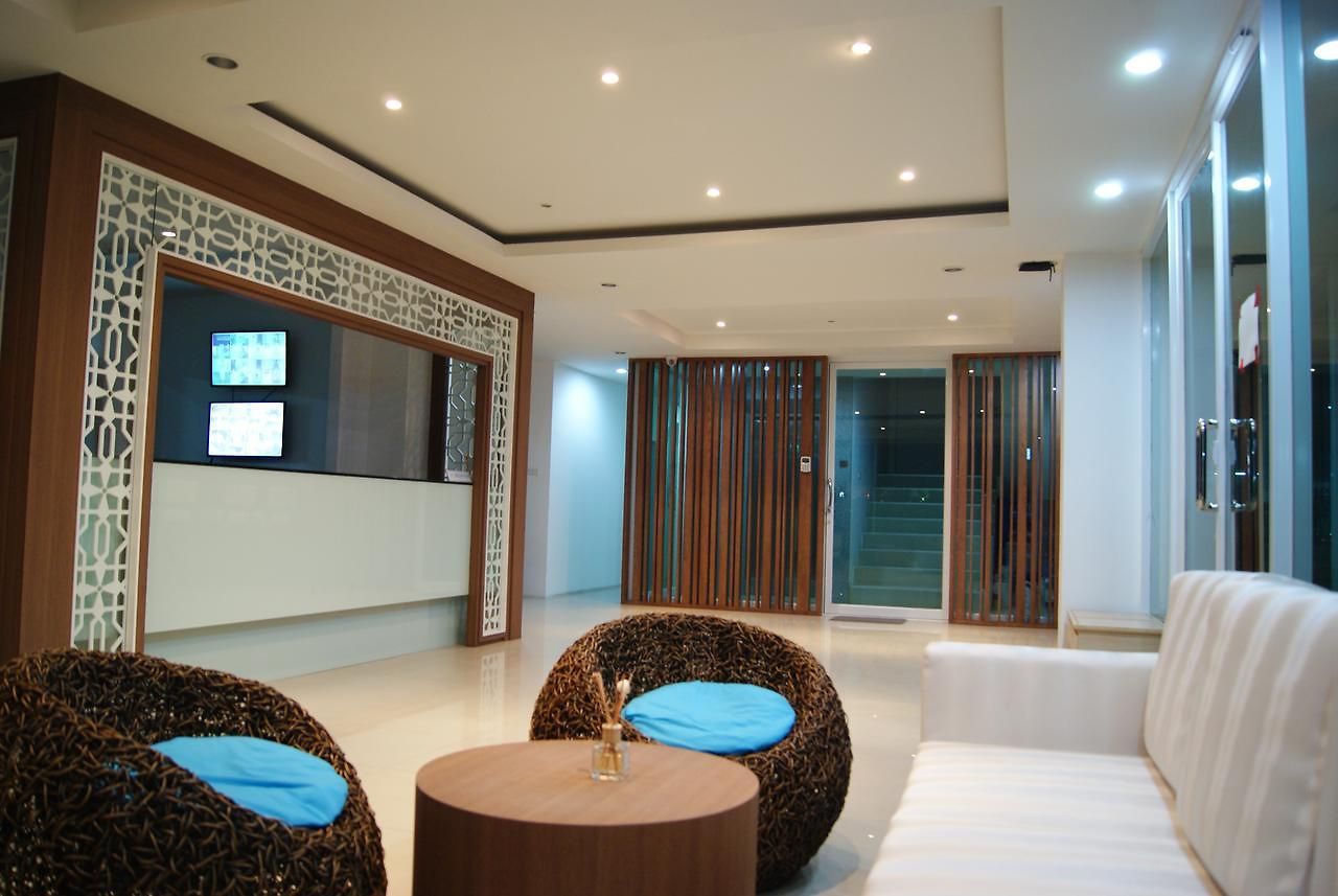 โรงแรม Fx