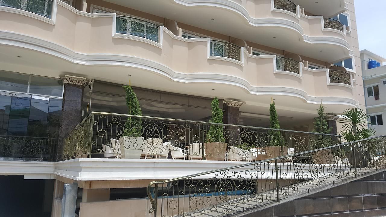 โรงแรม Lk Noble