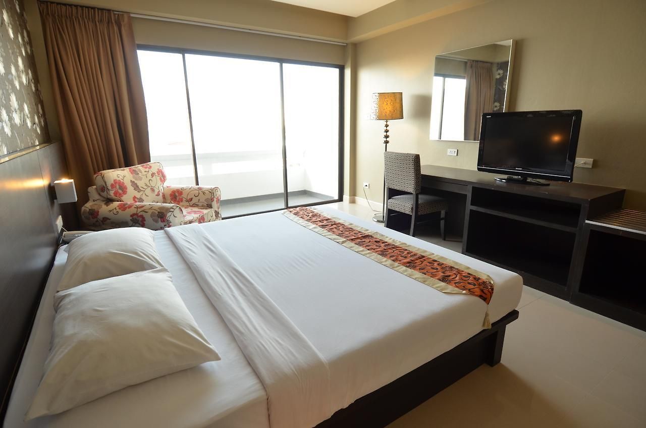 โรงแรม โรงแรมเวลคัม พลาซ่า 3*