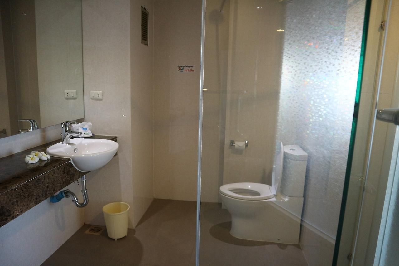 โรงแรมเวลคัม พลาซ่า โรงแรม