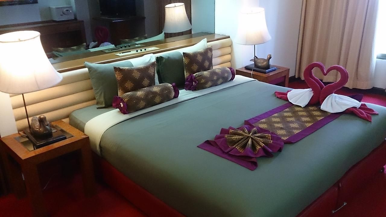 โรงแรมคาเมลอท