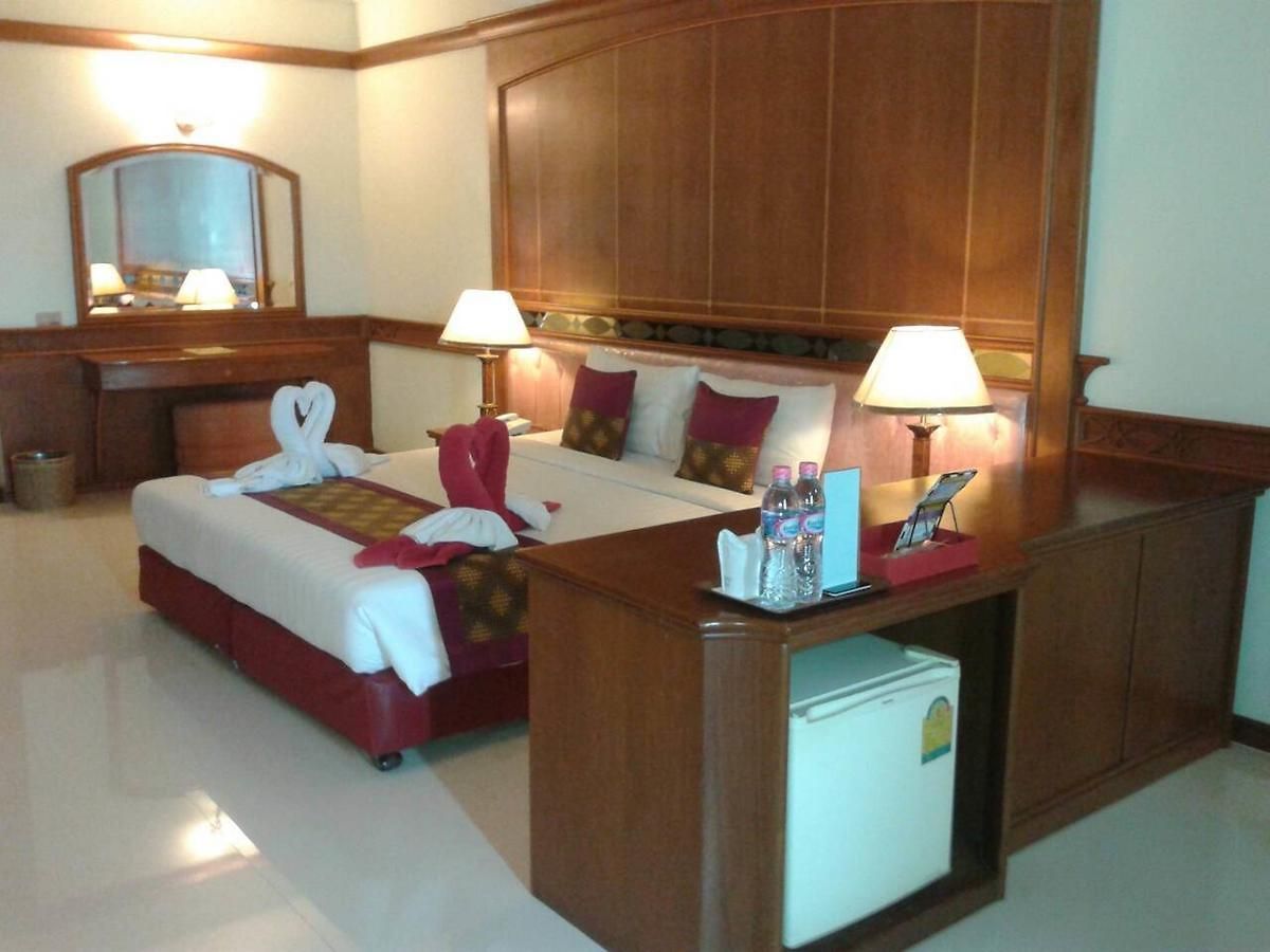 โรงแรม โรงแรมคาเมลอท
