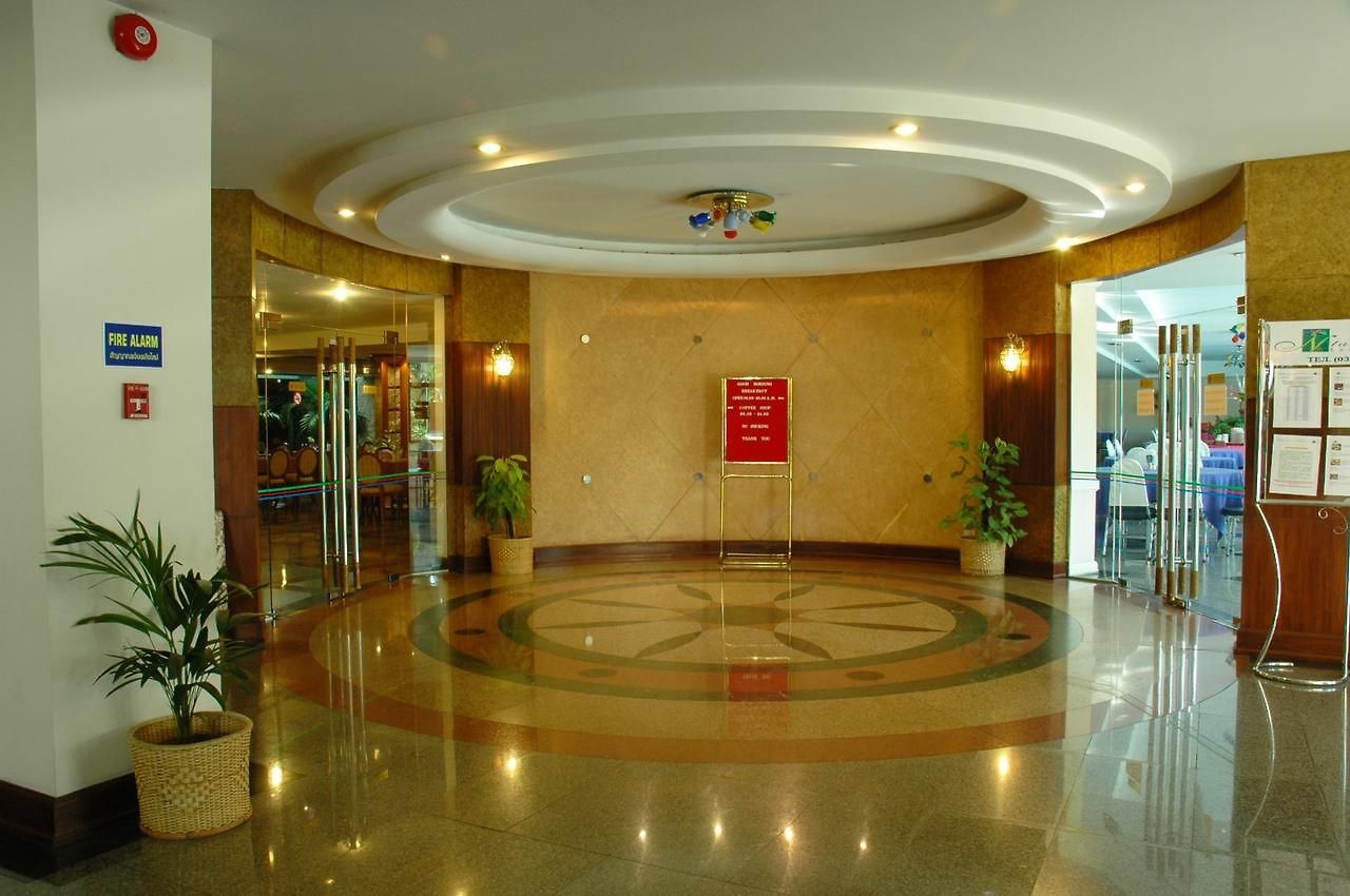 โรงแรมคาเมลอท โรงแรม Pattaya