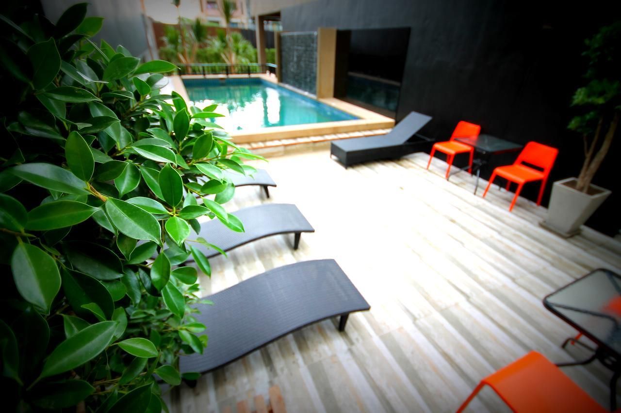 โรงแรม Republic 3*
