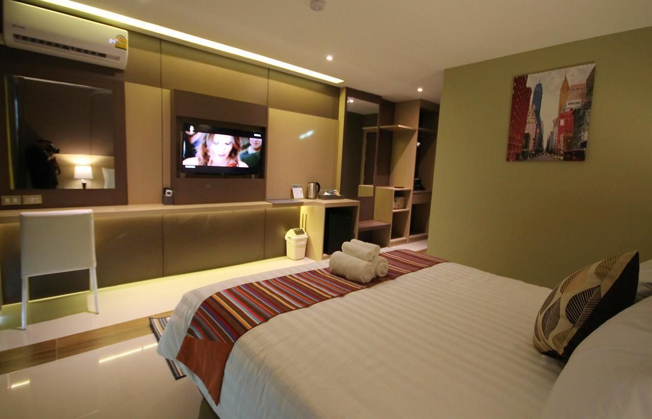 Republic โรงแรม