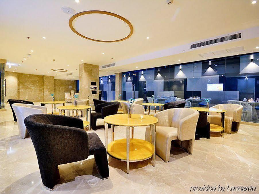 โรงแรม Shilat Avenue 4*