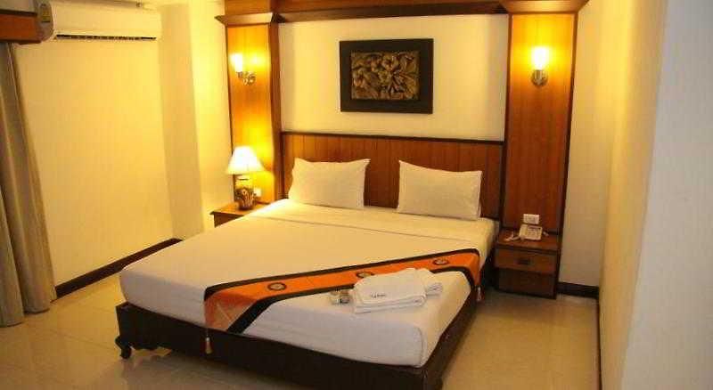 โรงแรม Siam View And 3*