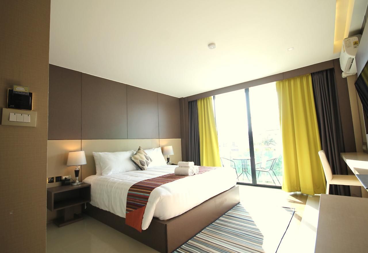 โรงแรม Republic