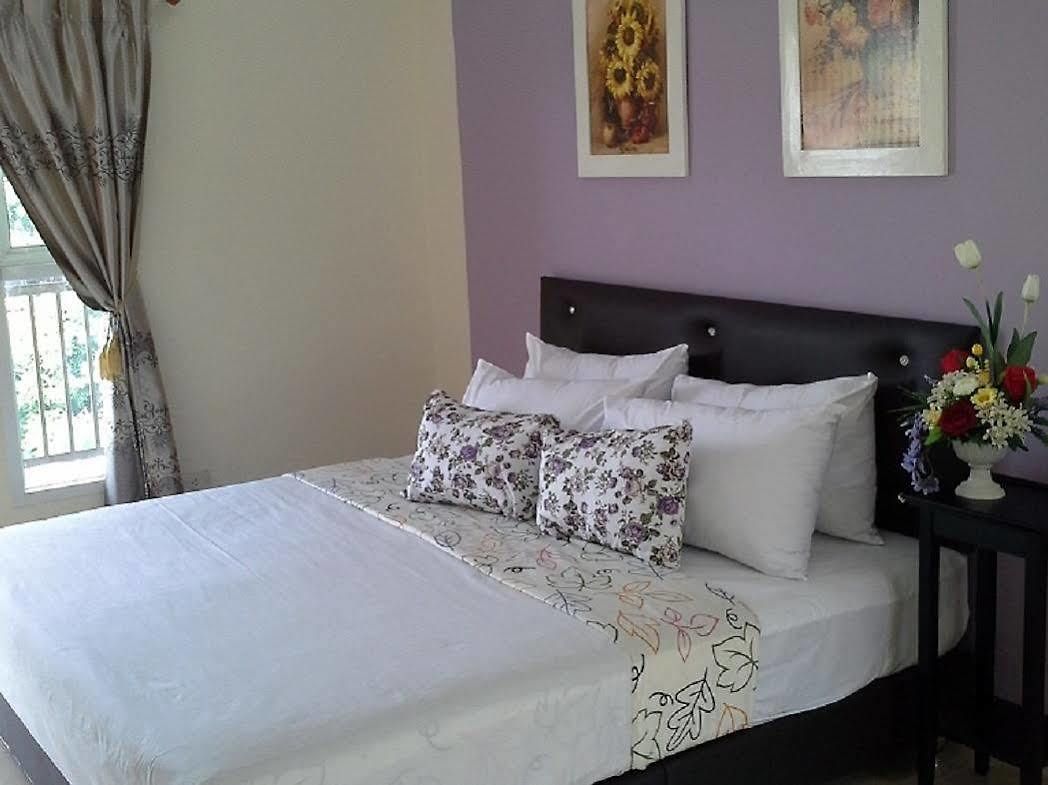 The Moonlight Place โรงแรม Pattaya