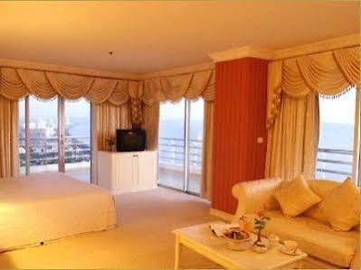 โรงแรม Adriatic Palace