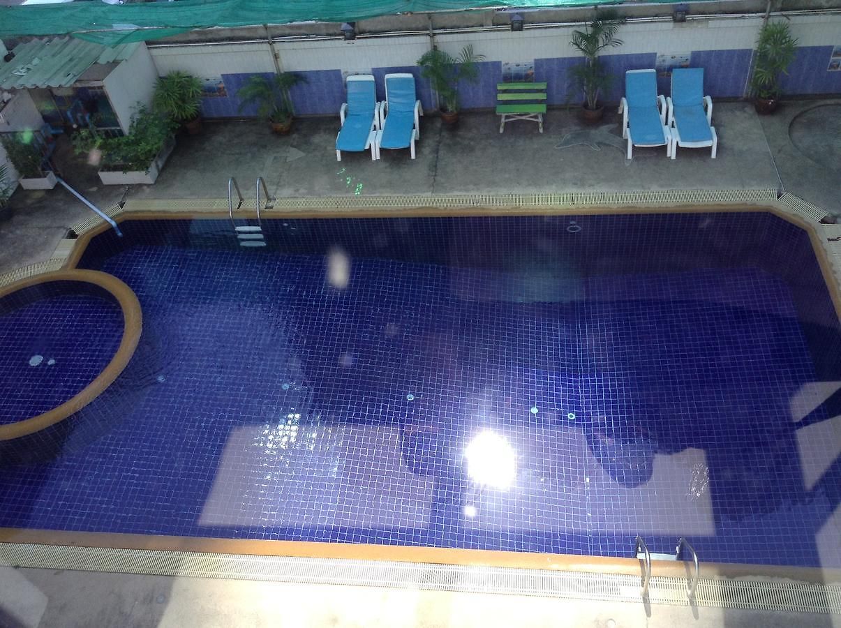 Jomtien Cozy โรงแรม