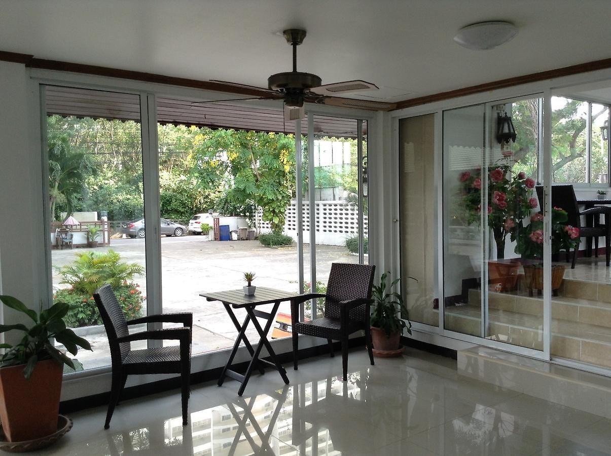 Jomtien Cozy โรงแรม Pattaya
