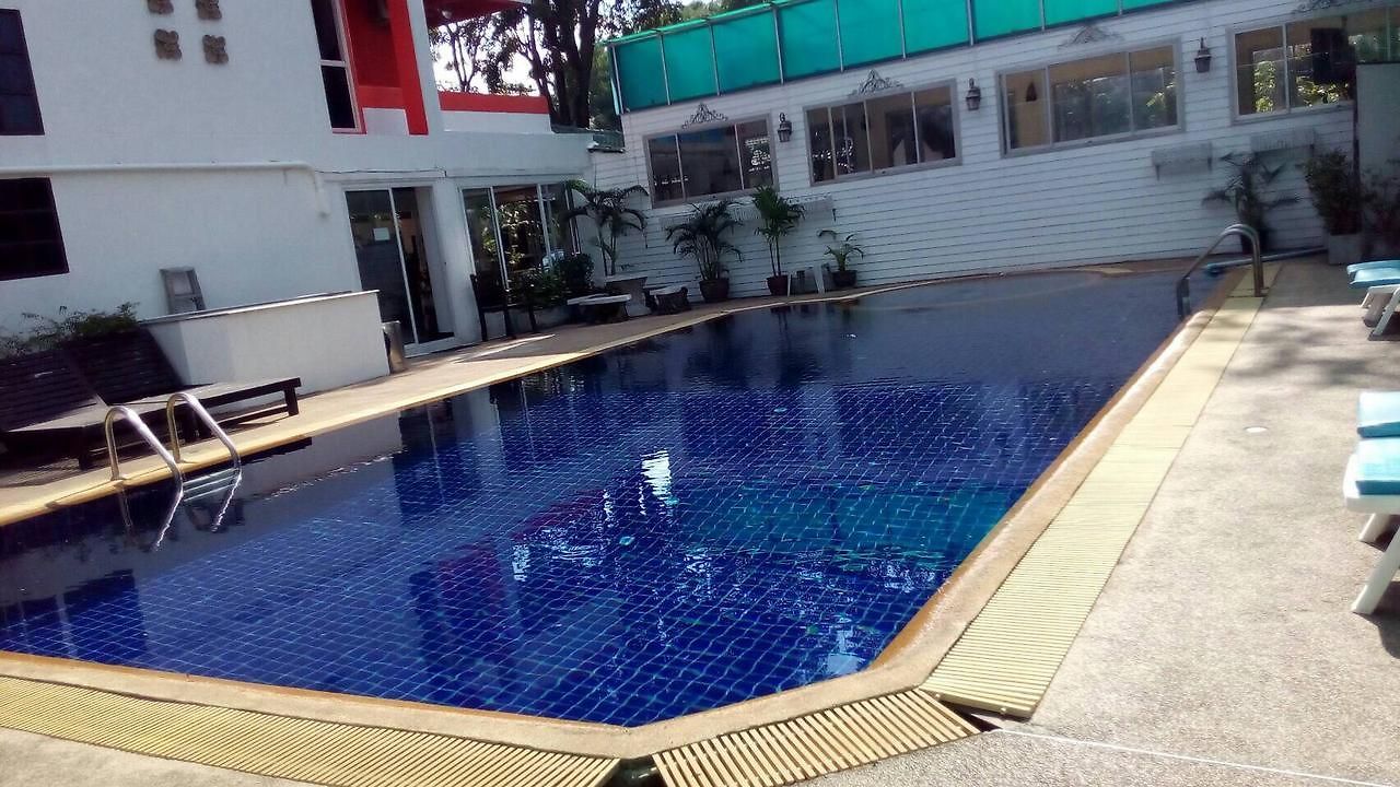 โรงแรม Jomtien Cozy 3*