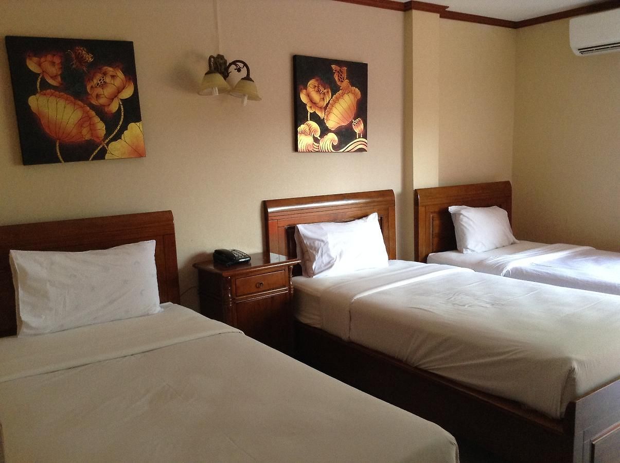 โรงแรม Jomtien Cozy 3*