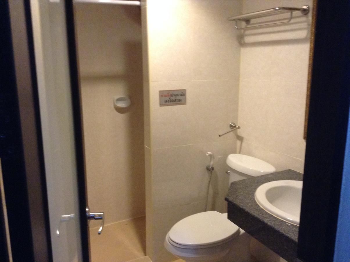 โรงแรม Jomtien Cozy 3*