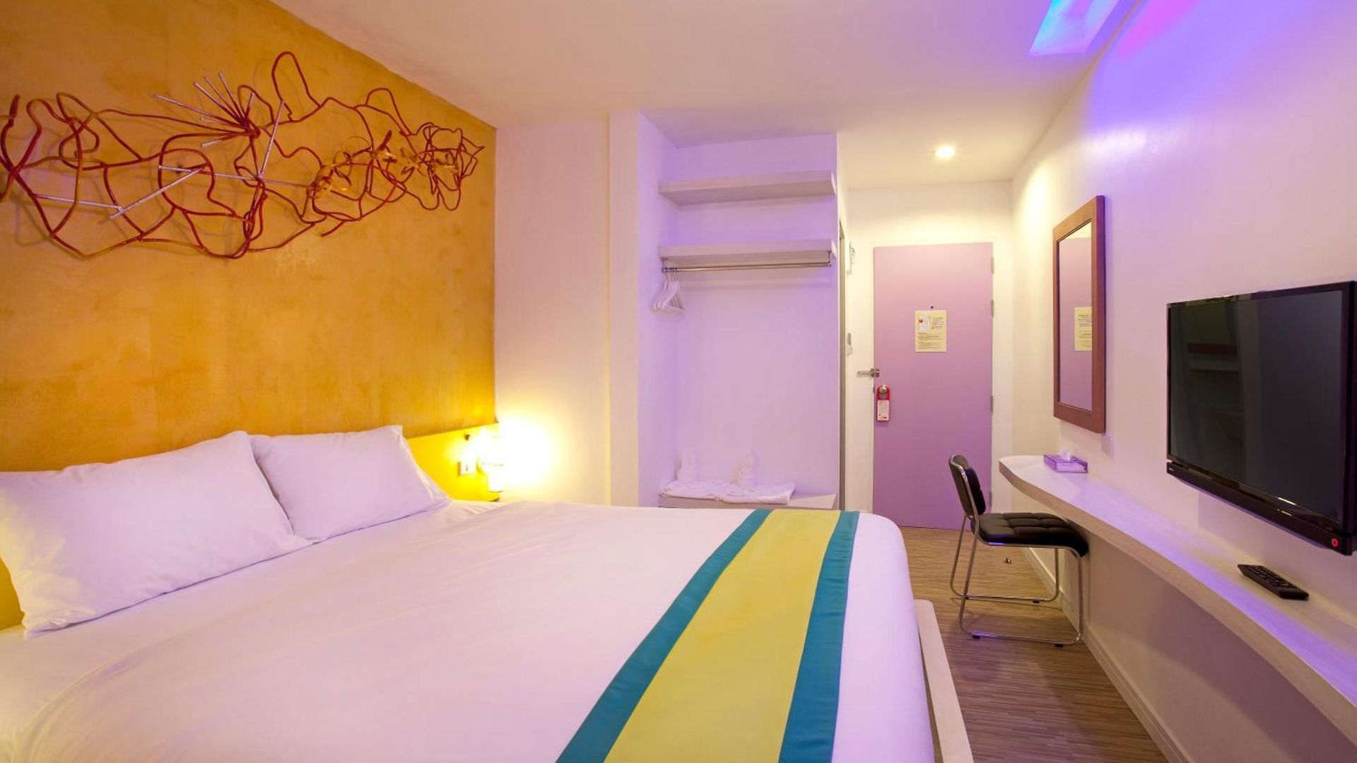 Hotel Holidays 2*