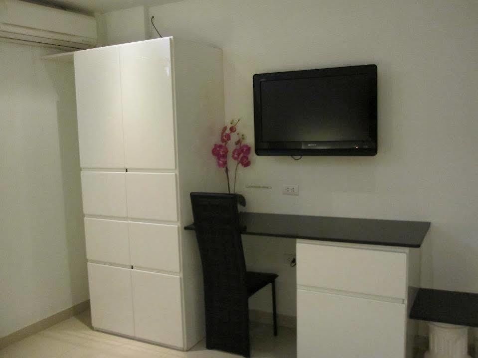 เวสเทอรี่ ฮิลล์ พัทยา โรงแรม