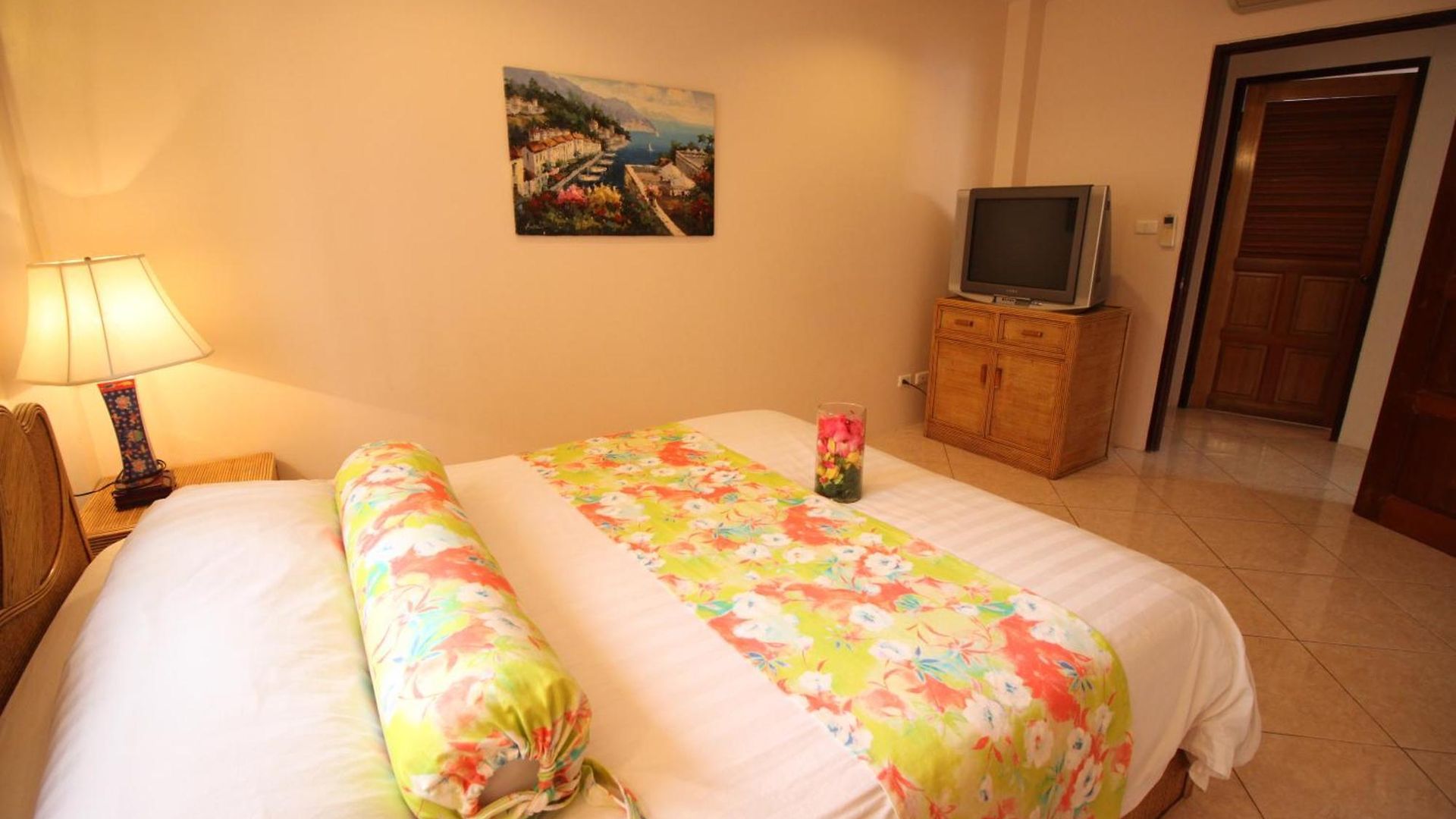 Butterfly Garden Boutique By Luxury View Ex Lg Apts And Villas, A Lifestyle Destination 1 To 3 Bedroom Units 110 To 190 Sqmtr, 2 Full Bathrooms, Rain Shower, Complete Kitchen, Free Fast Fiber Wifi, 55