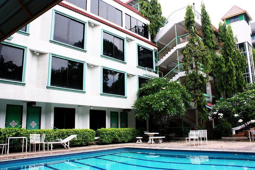 Seashore โรงแรม 3*
