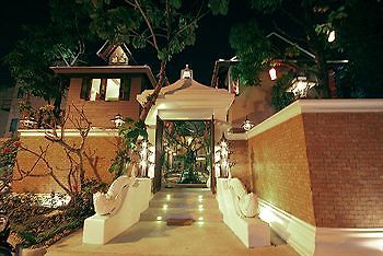 Devara Pool โรงแรม