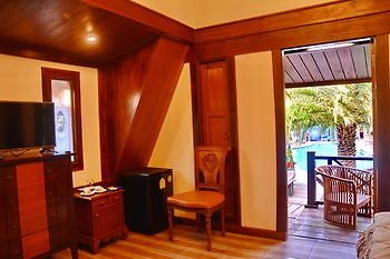 โรงแรม Khunsri Art Boutique Pattaya