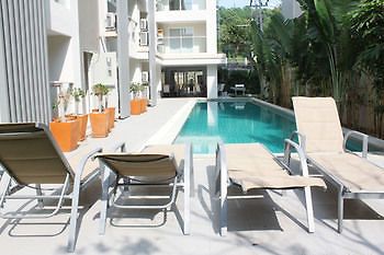 โรงแรม The Place Pratumnak By Sunny