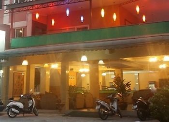 โรงแรมโฮม พัทยา โรงแรม Pattaya
