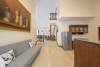 Green Pool Hotel 3*