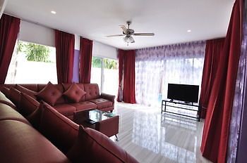 Hotel Arm Casa Pool 4*