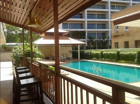 Emerald Palace อพาร์ตโฮเทล 3*
