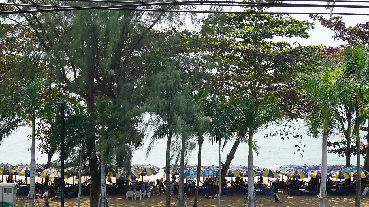 จอมเทียนโบ๊ทเฮ้าส์ 3* Pattaya