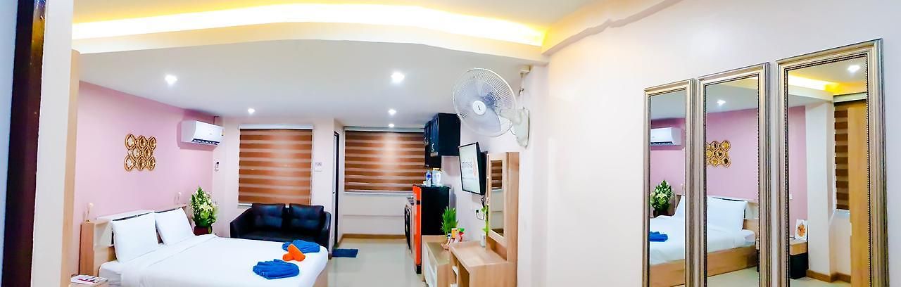 Walking Street - Boutique Near The & Walking Street โรงแรม 3*