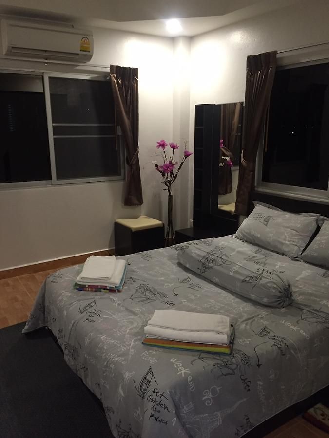โรงแรม Victoria's Place And Restaurant 2*