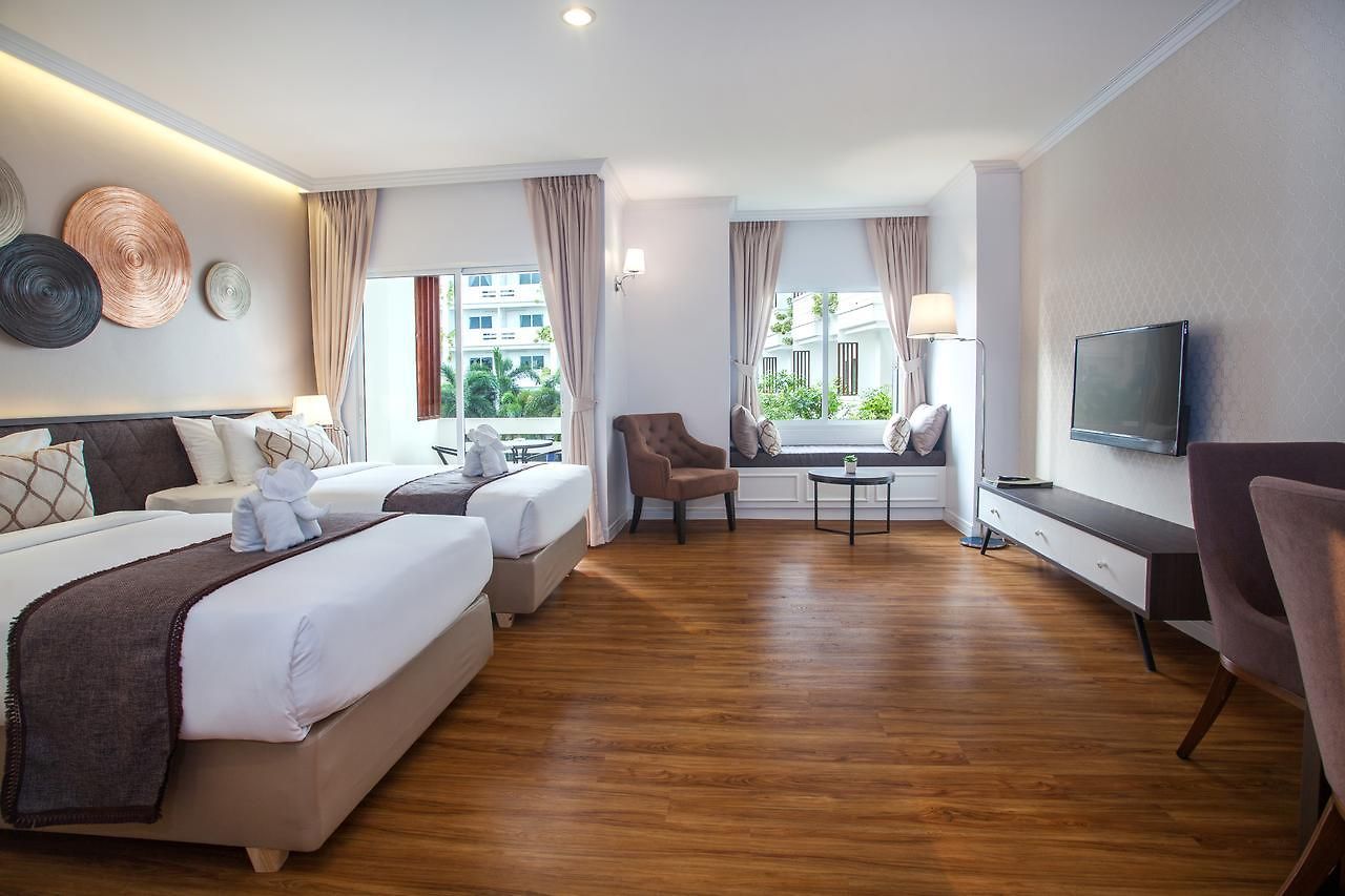 โรงแรม Hill Fresco Pattaya