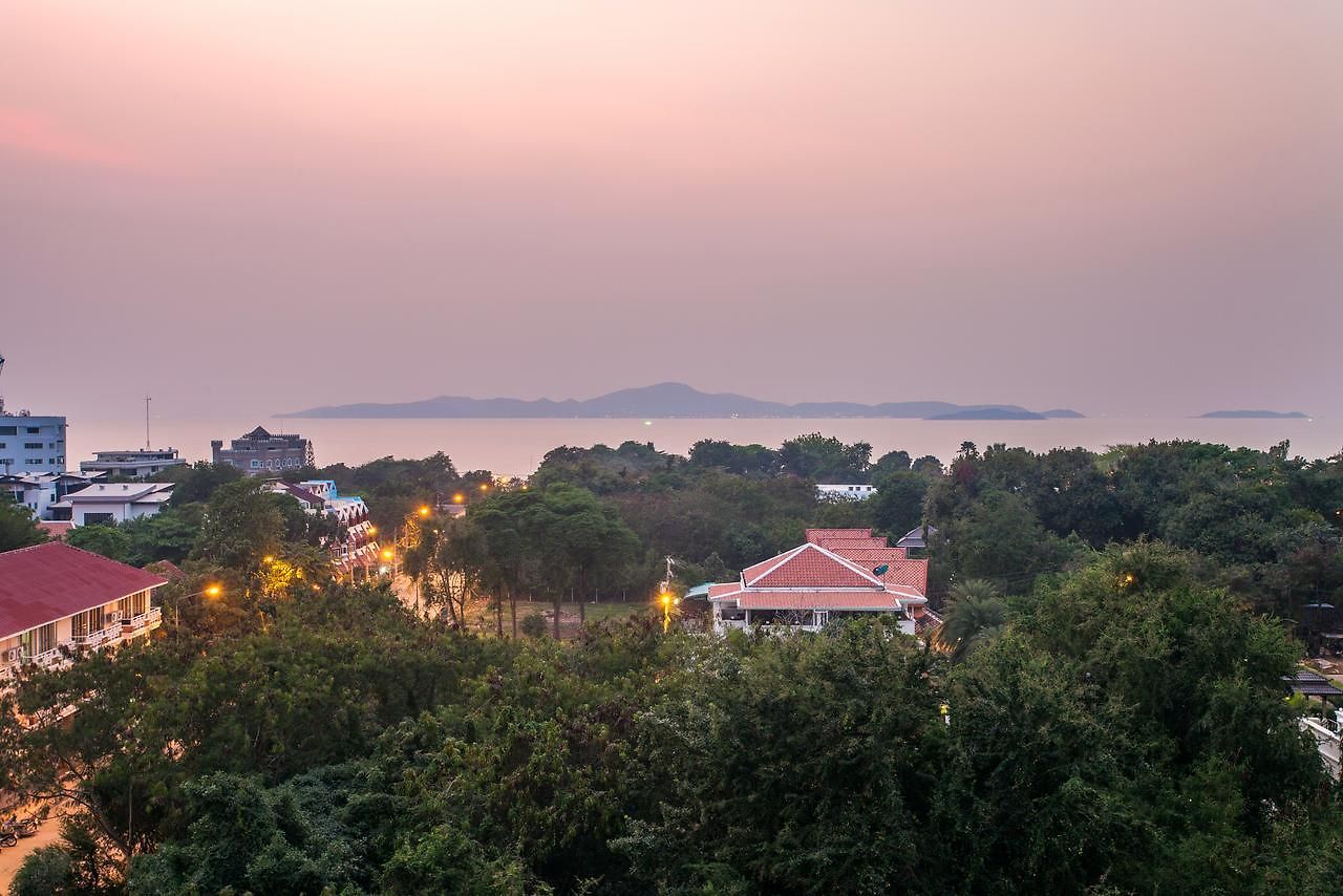 โรงแรม Hill Fresco Pattaya
