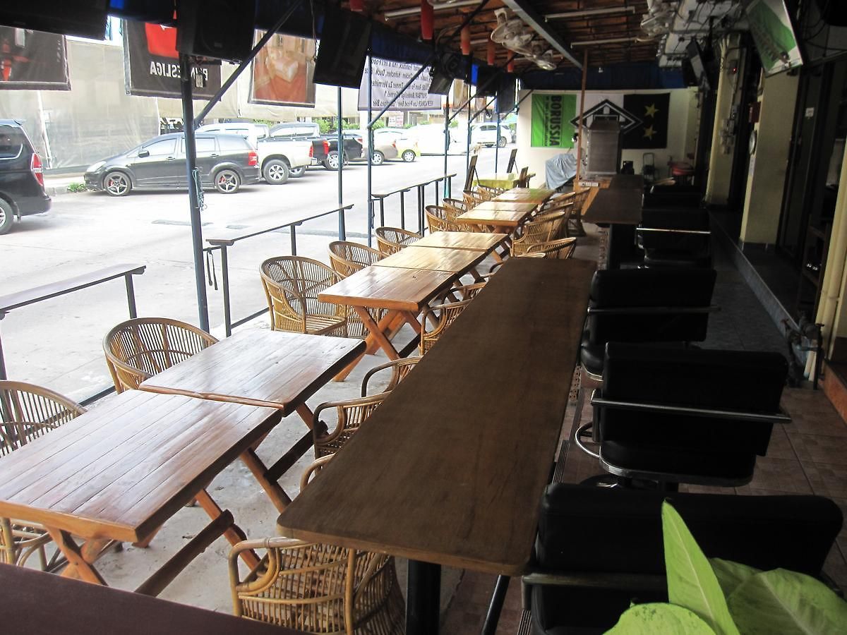 Borussia Park & Restaurant โรงแรม