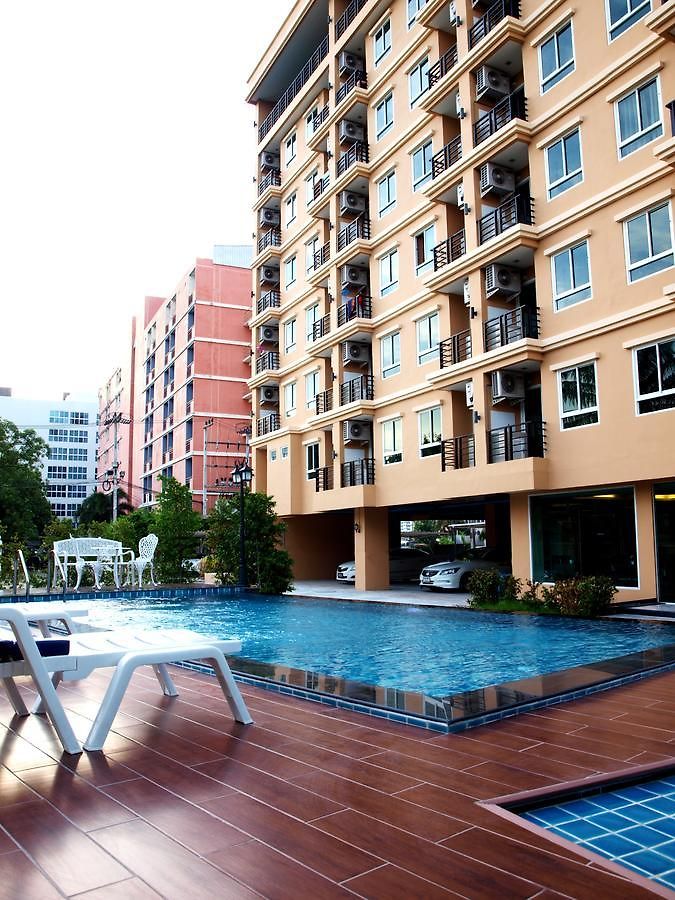 V โรงแรม