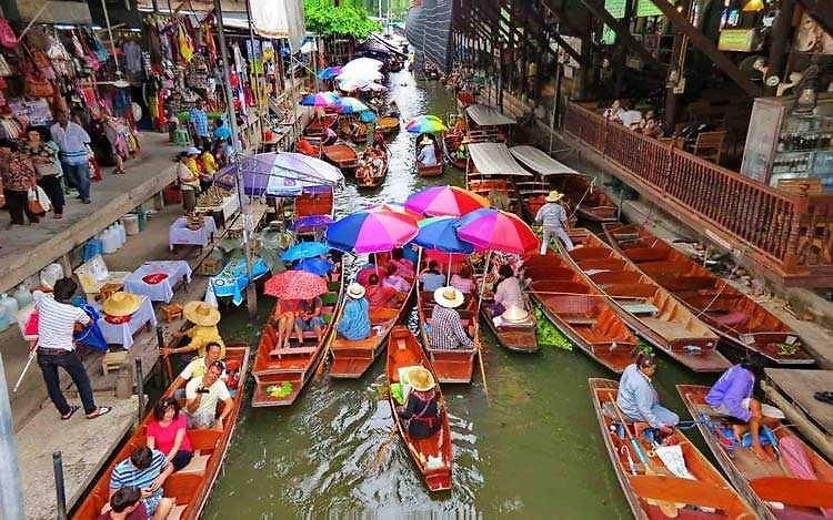 中国城财神大酒店 โรงแรม *